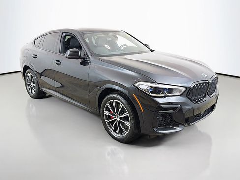 Used 2023 BMW X6 xDrive40i w/ Executive Package image 2