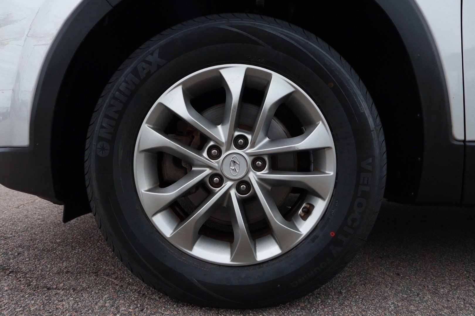 Used 2020 Hyundai Santa Fe SE FWD image 9
