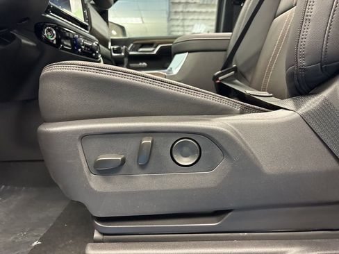 New 2026 Chevrolet Silverado 1500 High Country w/ Technology Package AWD/4WD image 29