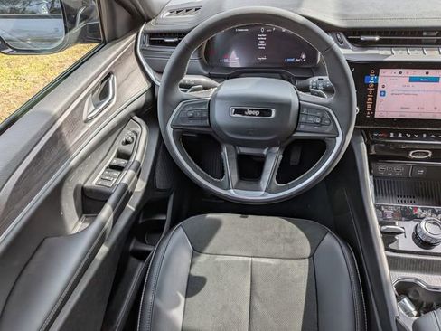 New 2026 Jeep Grand Cherokee Altitude AWD/4WD image 15