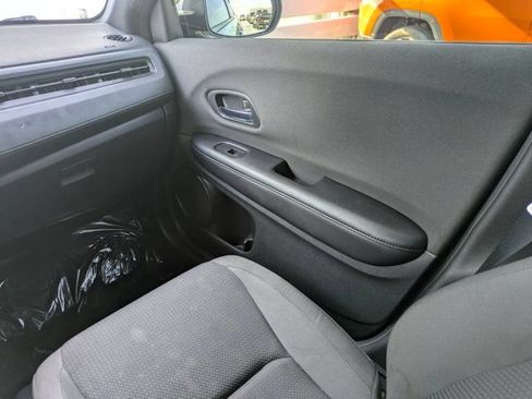 Used 2020 Honda HR-V Sport image 16
