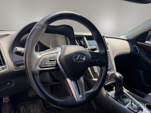 Used 2019 INFINITI Q50 Luxe w/ Essential Package (3.0T Luxe) RWD image 10