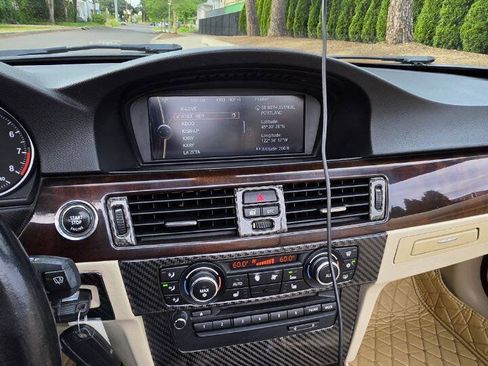 Used 2011 BMW 328i Convertible RWD image 15