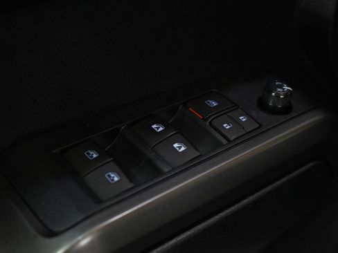 Used 2020 Toyota Tacoma TRD Sport AWD/4WD image 22