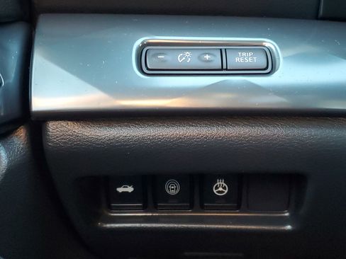 Used 2022 Nissan Maxima SR w/ Sport Mat Group image 28