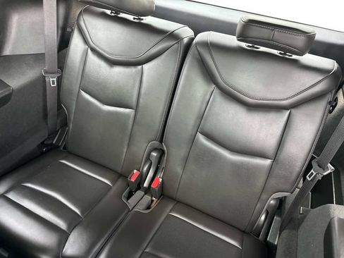 Used 2023 Cadillac XT6 Premium Luxury AWD/4WD image 12