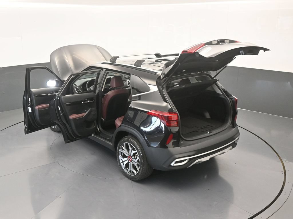 Used 2023 Kia Seltos SX w/ SX Sunroof Package AWD/4WD image 65