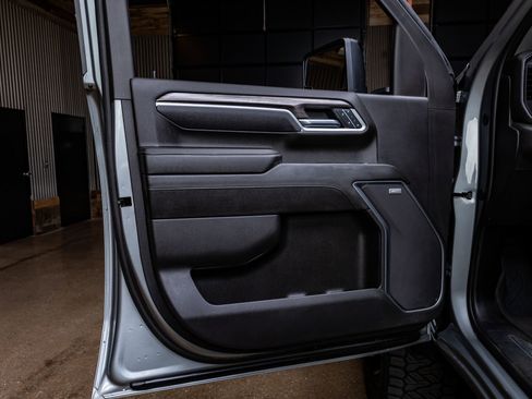 Used 2025 Chevrolet Silverado 2500 LTZ w/ LTZ Plus Package image 35