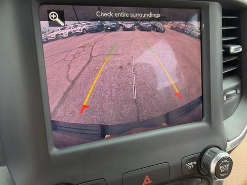 Used 2019 RAM 1500 Big Horn AWD/4WD image 7