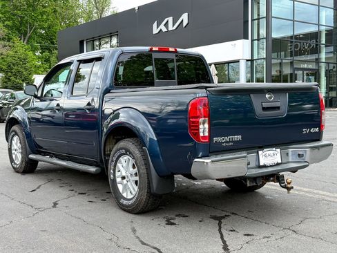 Used 2021 Nissan Frontier SV w/ SV Utility Package AWD/4WD image 9