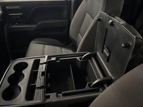 Used 2018 Chevrolet Silverado 1500 LT AWD/4WD image 25