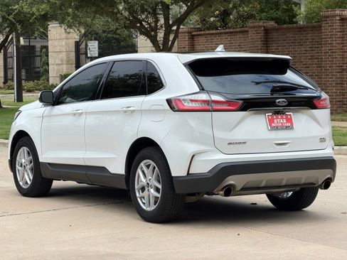Used 2020 Ford Edge SEL w/ Cold Weather Package FWD image 16