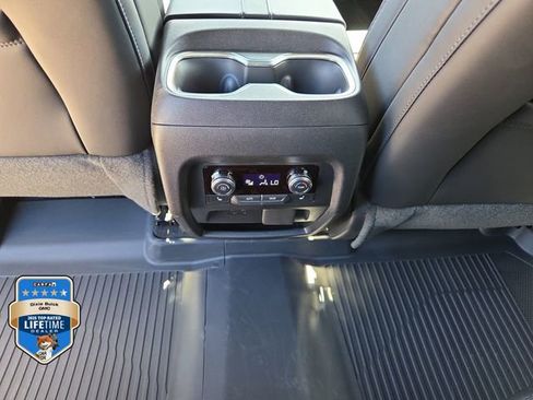 New 2026 GMC Acadia Denali w/ Super Cruise Package FWD image 13