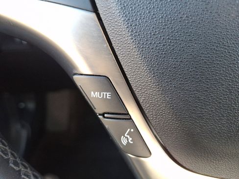 Used 2016 Hyundai Genesis 3.8 image 21