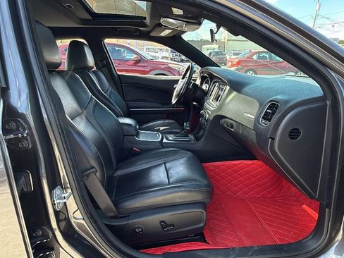 Used 2021 Dodge Charger SXT w/ Leather Interior Group RWD image 39