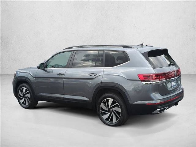 Used 2025 Volkswagen Atlas SE FWD image 8