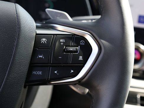 Used 2025 Lexus RX 350h w/ Accessory Package (Z1) AWD/4WD image 37