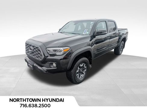 Used 2023 Toyota Tacoma TRD Off-Road image 3