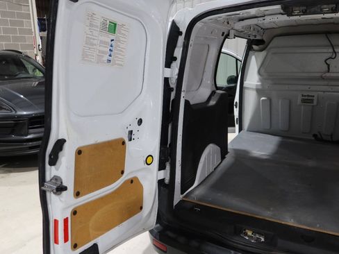 Used 2016 Ford Transit Connect XL FWD image 17