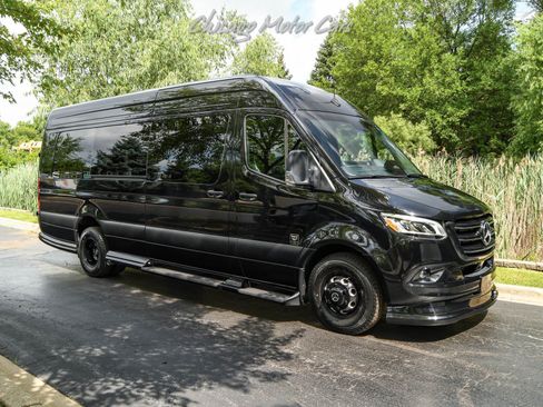 Used 2025 Mercedes-Benz Sprinter 3500 image 6