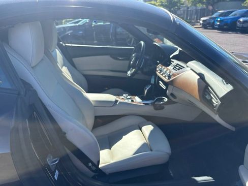 Used 2015 BMW Z4 sDrive28i RWD image 22