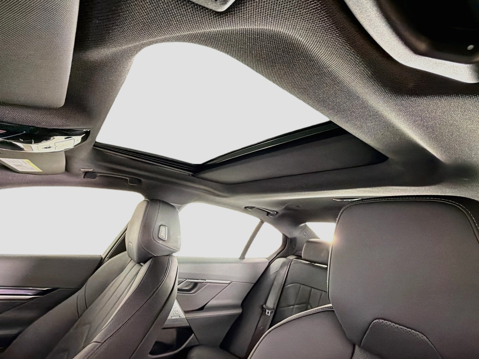 Certified 2024 BMW i5 eDrive40i w/ M Sport Package RWD image 23