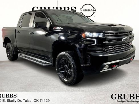 Used 2020 Chevrolet Silverado 1500 LT Trail Boss w/ Convenience Package image 1