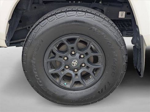 Used 2021 Toyota Tacoma SR5 image 24