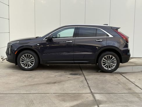 Certified 2025 Cadillac XT4 Premium Luxury image 4
