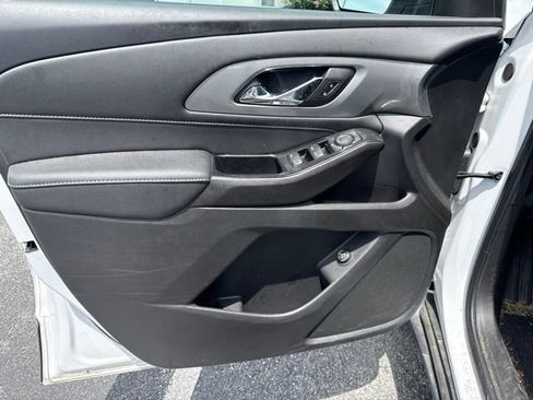 Used 2023 Chevrolet Traverse LT w/ LPO, Floor Liner Package AWD/4WD image 11