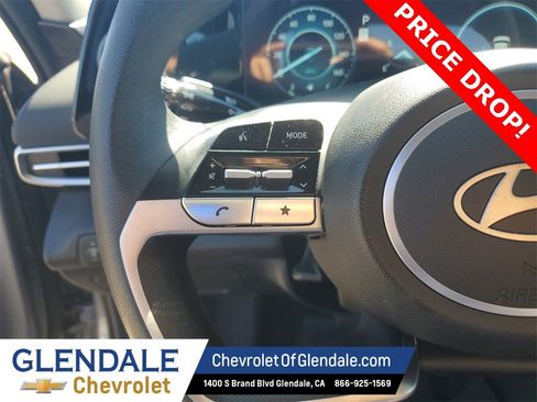 Used 2024 Hyundai Elantra SEL image 27