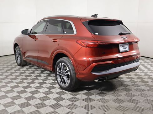 Used 2025 Audi Q5 Premium Plus w/ Premium Plus image 7