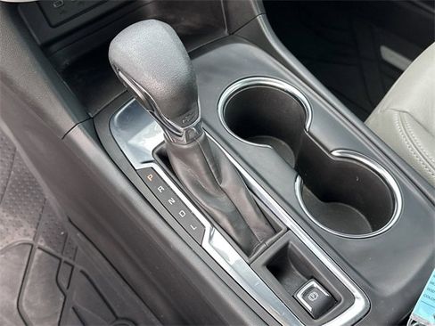 Used 2024 Chevrolet Equinox LS image 23