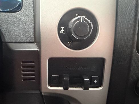 Used 2013 Ford F150 XLT w/ Luxury Equipment Group image 21