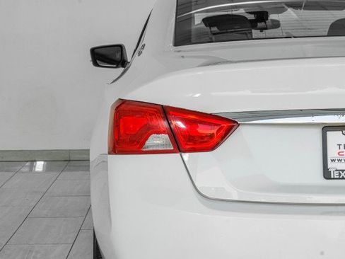 Used 2018 Chevrolet Impala LT image 47