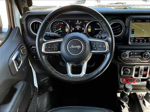 Used 2022 Jeep Wrangler Unlimited Rubicon 4xe w/ Cold Weather Group image 17