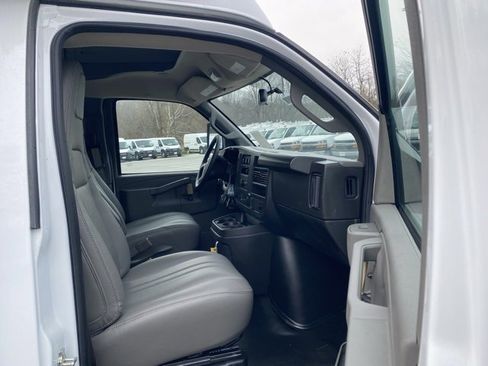 New 2025 Chevrolet Express 3500 Cutaway w/ Power Convenience Package image 51