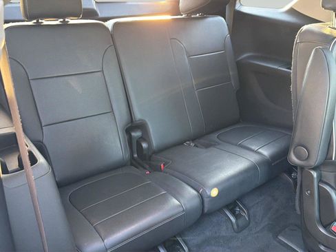 Used 2021 Chevrolet Traverse High Country AWD/4WD image 42