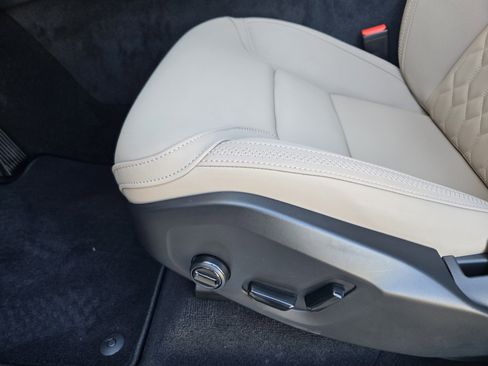 New 2026 Volvo XC90 B6 Plus w/ Protection Package Premier image 27