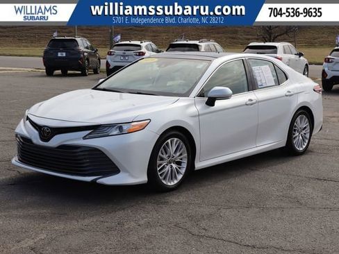 Used 2019 Toyota Camry XLE image 4