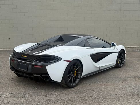 Used 2019 McLaren 570S Spider RWD image 15