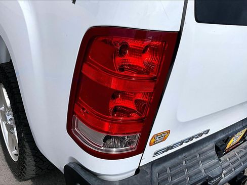 Used 2014 GMC Sierra 2500 SLE w/ Texas Edition AWD/4WD image 30