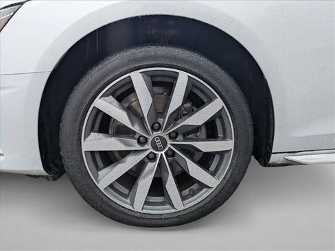 Used 2021 Audi A4 2.0T Premium w/ Convenience Package AWD/4WD image 18