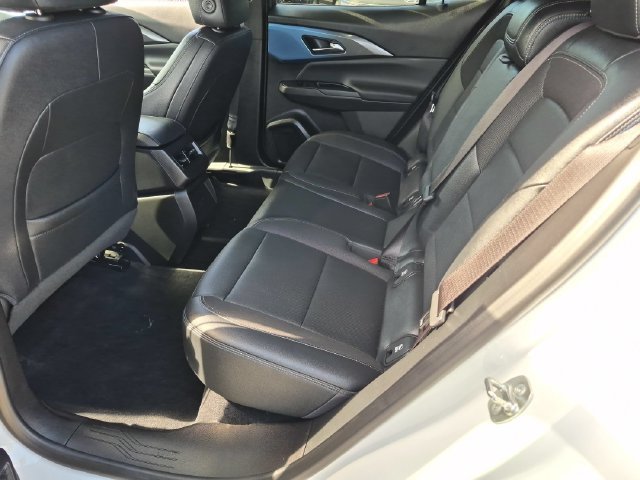 Used 2024 Chevrolet Equinox EV LT w/ LPO, All-Weather Mat Package FWD image 15