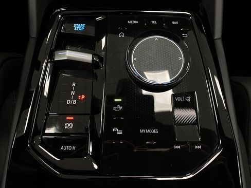 Used 2024 BMW i5 M60 w/ Premium Package image 27