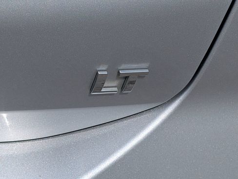 Used 2020 Chevrolet Equinox LT FWD image 5