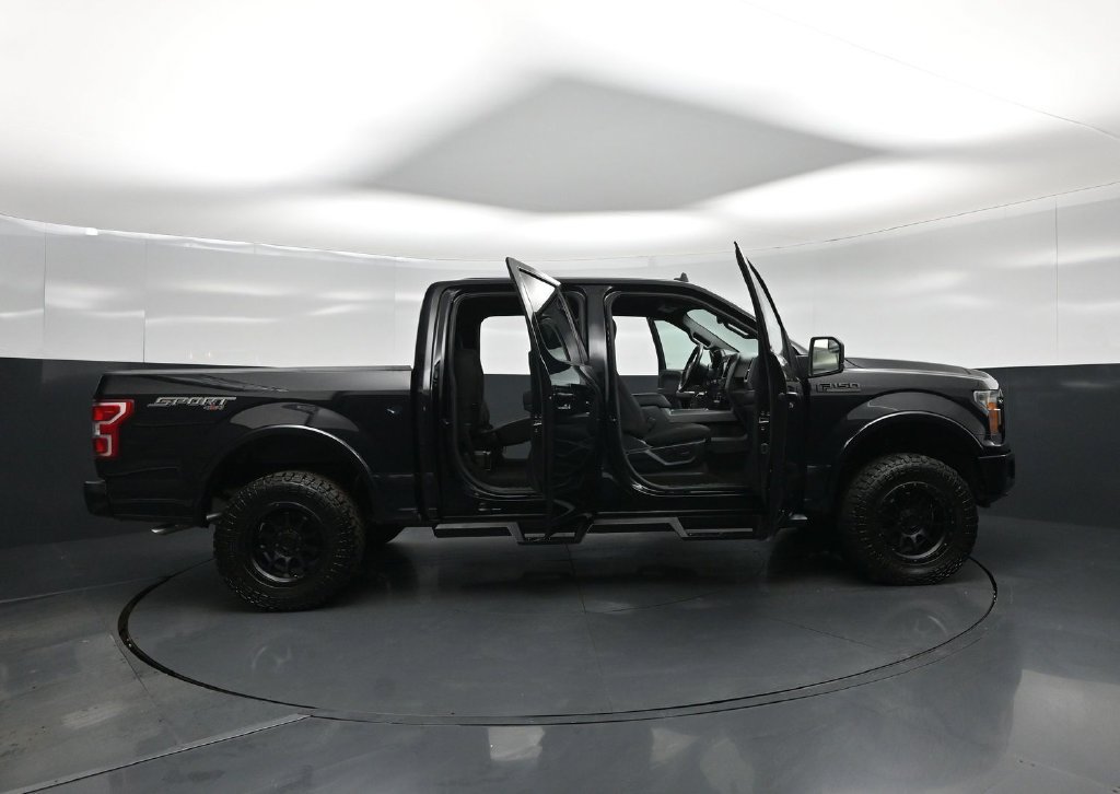 Used 2020 Ford F150 XLT w/ Equipment Group 302A Luxury AWD/4WD image 4