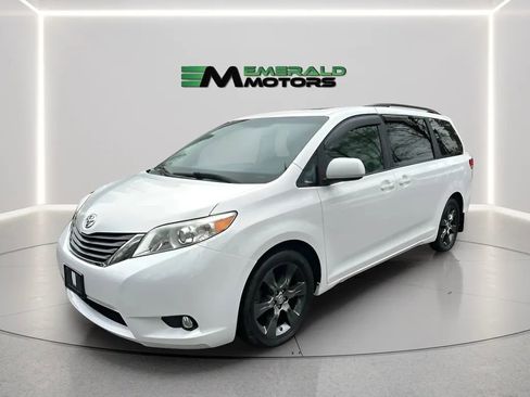 Used 2012 Toyota Sienna Limited AWD/4WD image 1