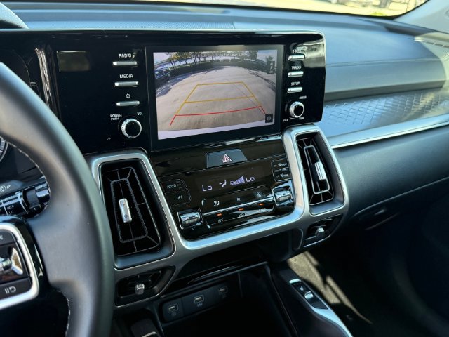 Used 2021 Kia Sorento S FWD image 20