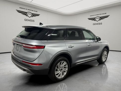 Used 2023 Lincoln Corsair FWD image 5